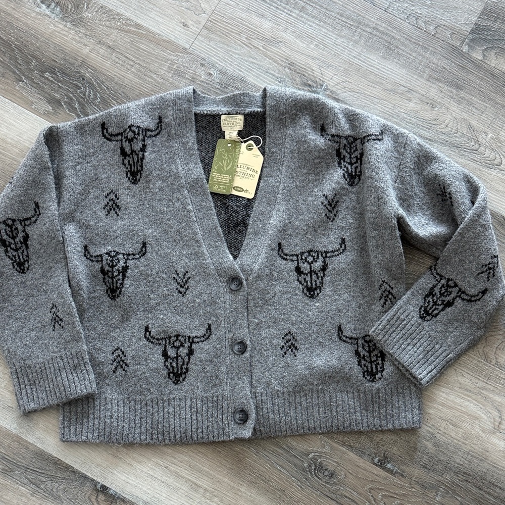 NWT Telluride Gray Bull Patterned Women's Sweater sz l